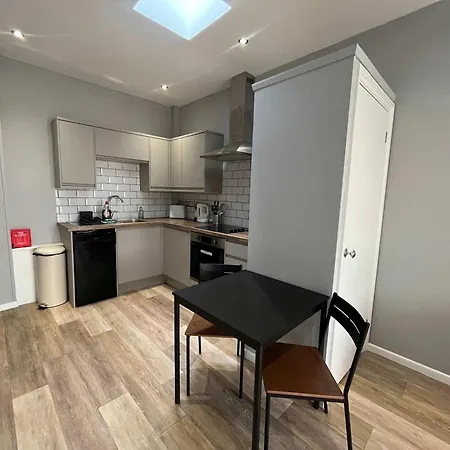 Flat In Cotham Hill Apartment